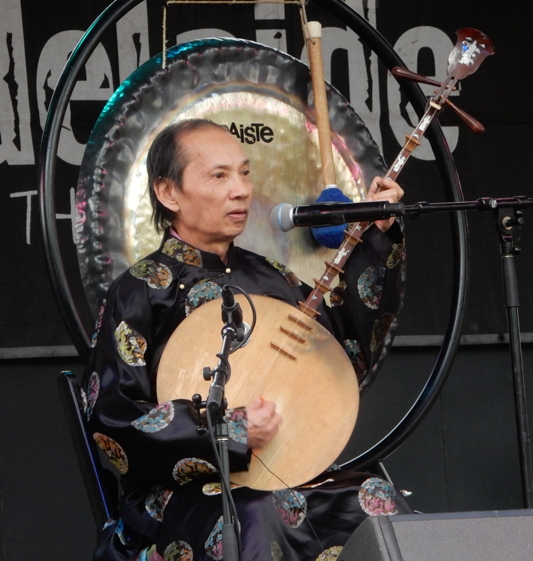 Đàn nguyệt